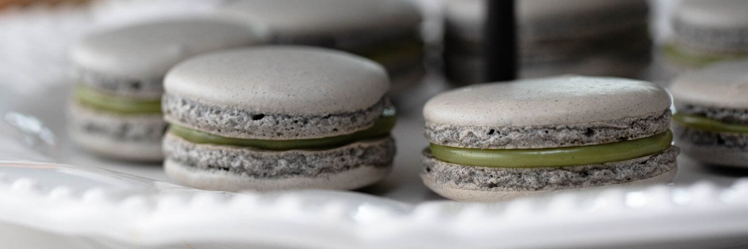 Recipe & Video: Black Sesame Macaron