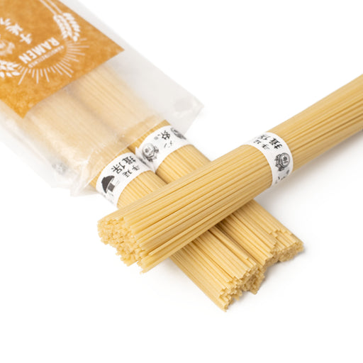 3 bunches of dried ramen noodles