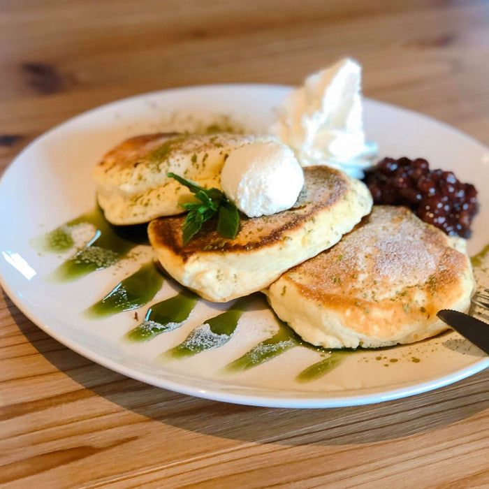 Fluffy Pancakes with Matcha Honey