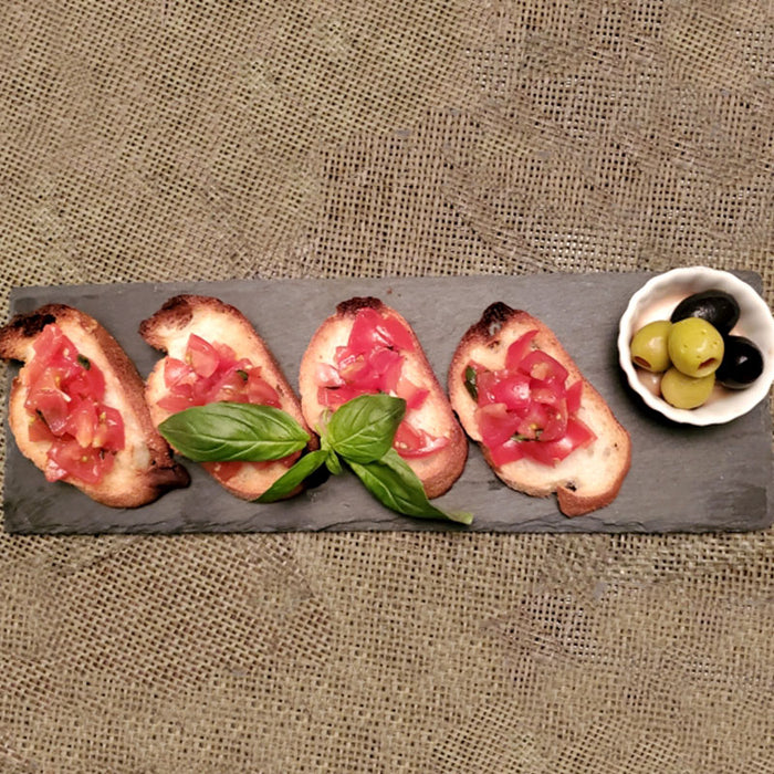 A plate of 4 bruschettas