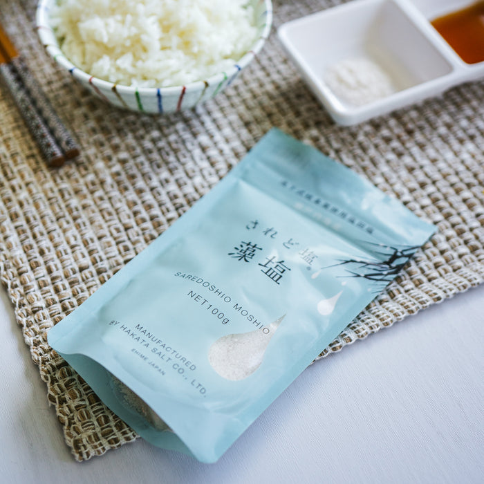 Moshio Package at a dinner table