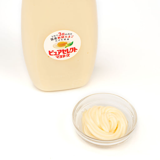 A bowl of mayo