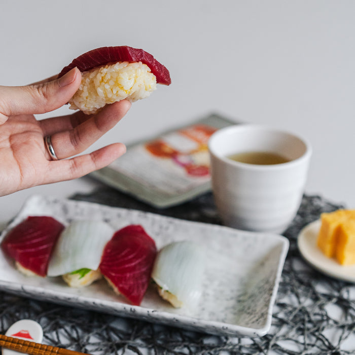 Mikan powder in sushi rice